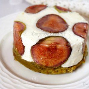 Vanilla mouselline layered on Pistachio Financier with fresh whole figs